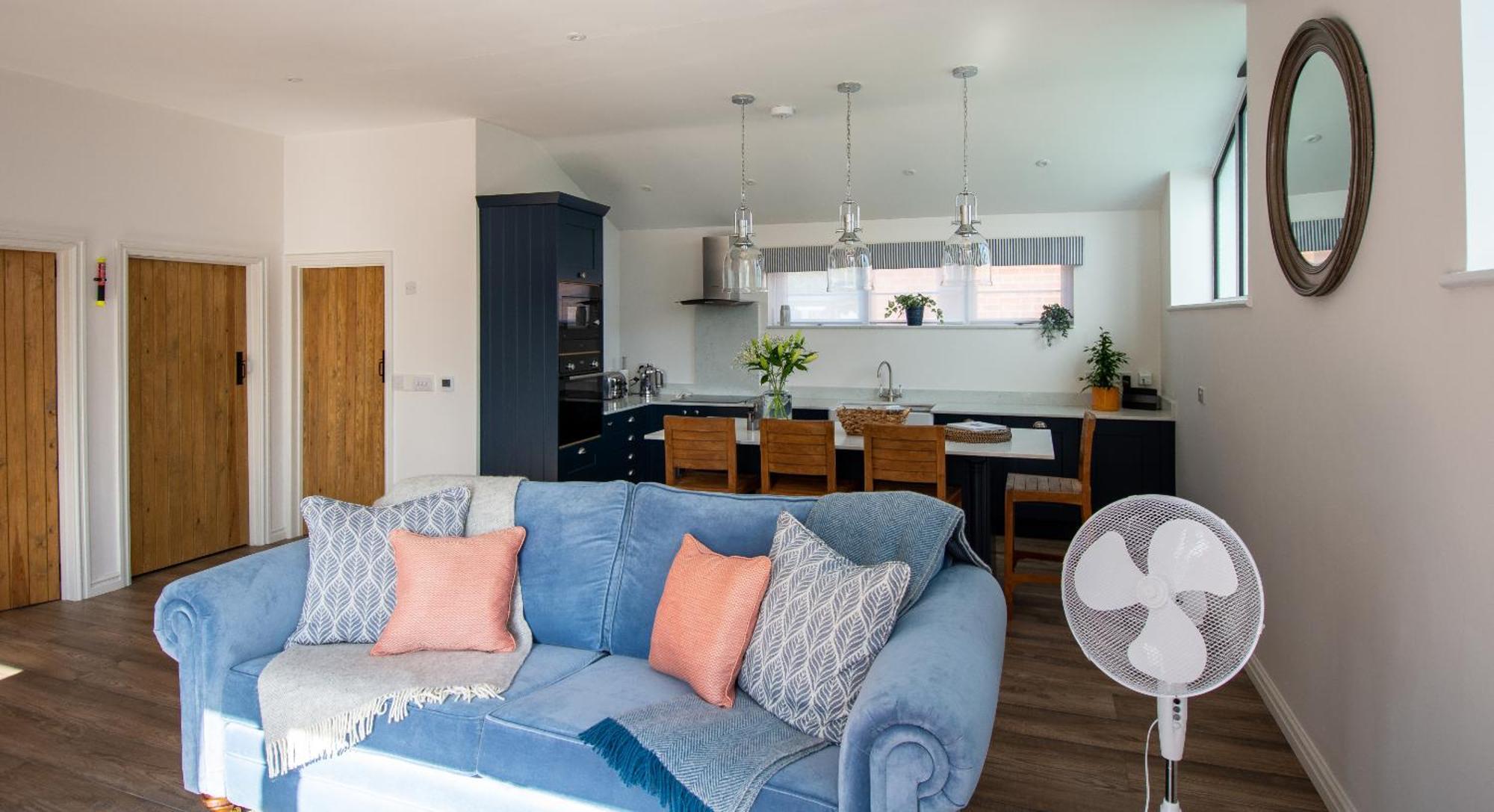 Finwood Green Farm Holiday Cottages-The Calf Shed And The Milk Parlour 헨리인아덴 객실 사진