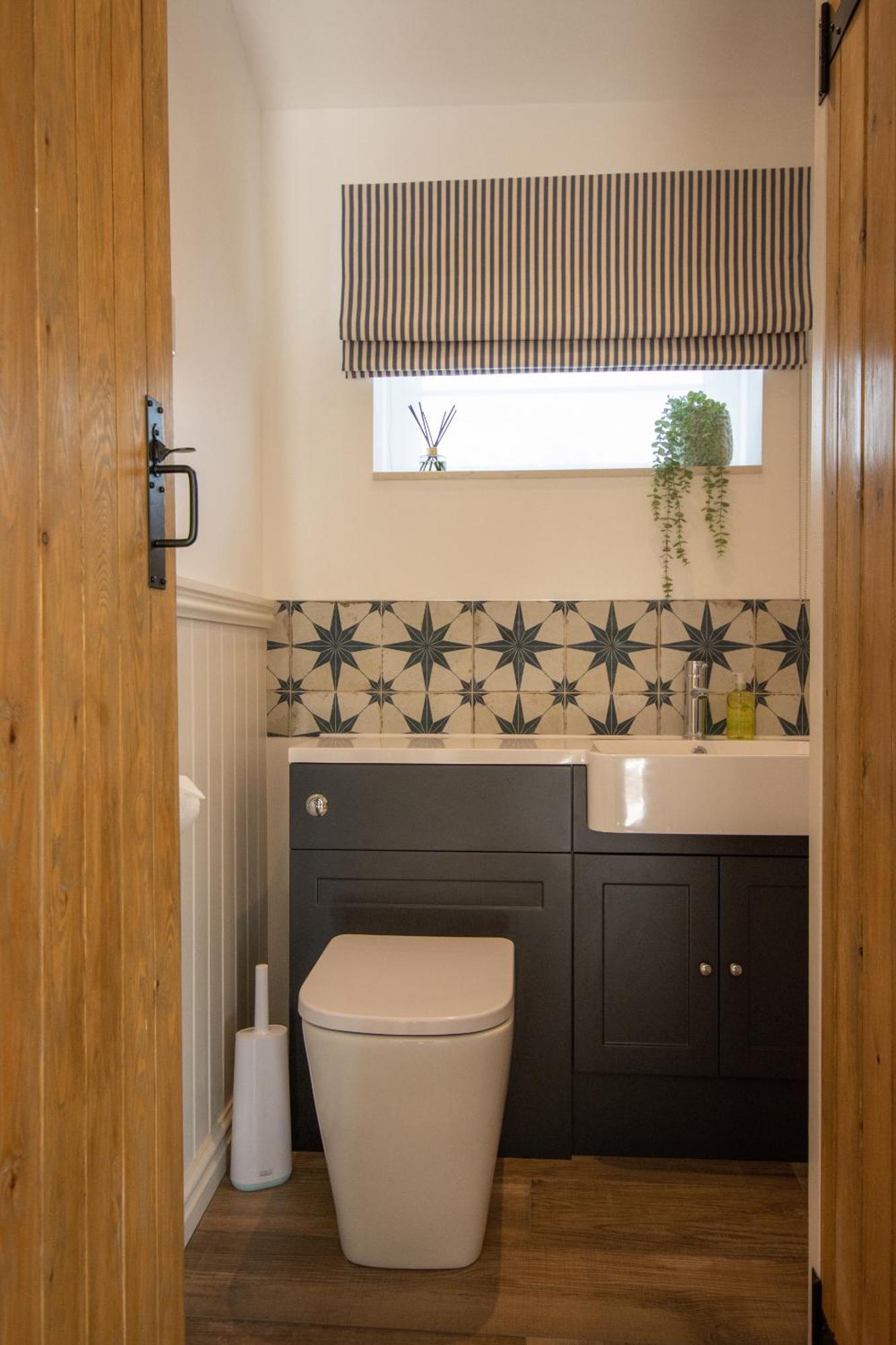 Finwood Green Farm Holiday Cottages-The Calf Shed And The Milk Parlour 헨리인아덴 객실 사진